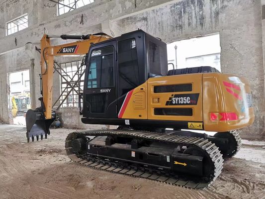 Ekskavator Kelas Menengah Sany, Sangat Bersih Dan Dalam Kondisi Baik Tersedia Untuk Melakukan Pekerjaan